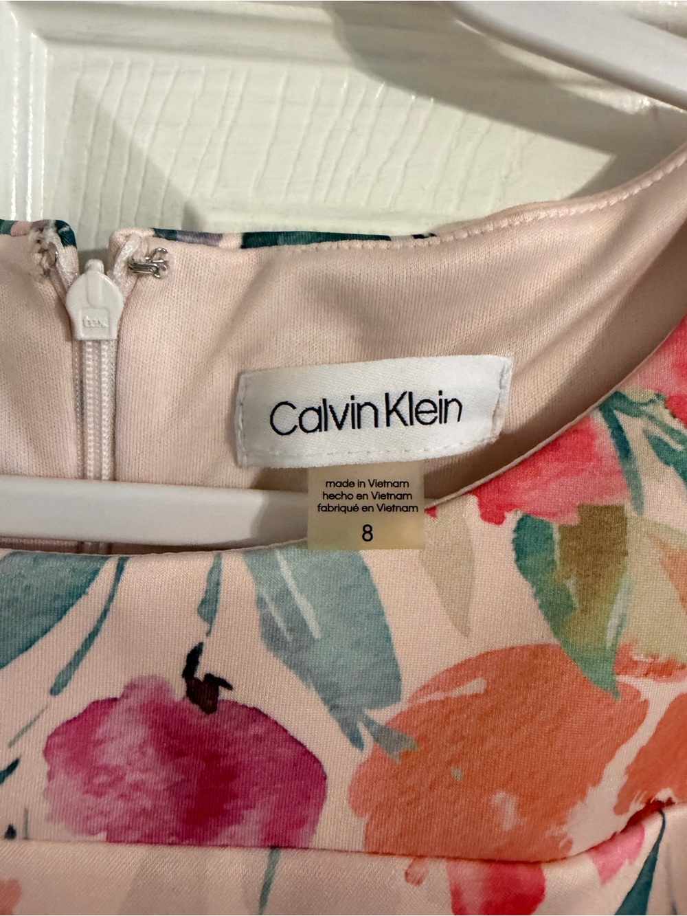 Calvin Klein - Size 8 - Women's Sleeveless Fitted Cocktail Floral Sheath Dress - Picture 3 of 3